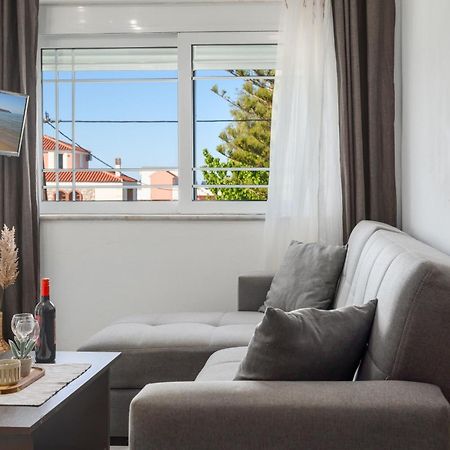 Nikos Apartments Agia Marina Buitenkant foto
